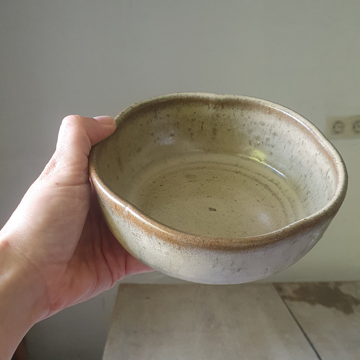 Keramik Schüssel Blume, beige Sandsturm